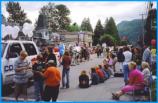 Yarrow Days, June 3, 2006 - Parade, Central Road